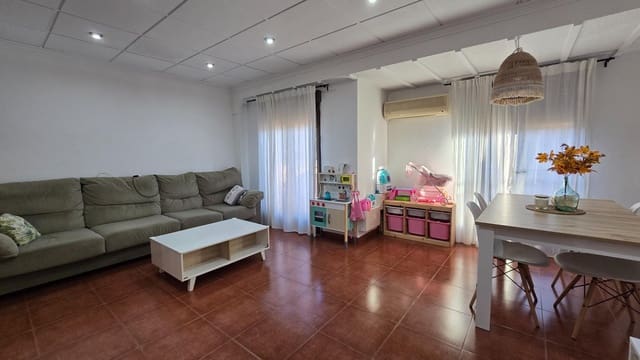 3 slaapkamer Flat te koop in Altabix, Elche / Elx - € 175.000 (Ref: 9425744)