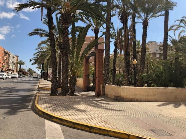 3 slaapkamer Flat te koop in Elche / Elx - € 139.000 (Ref: 9437595)