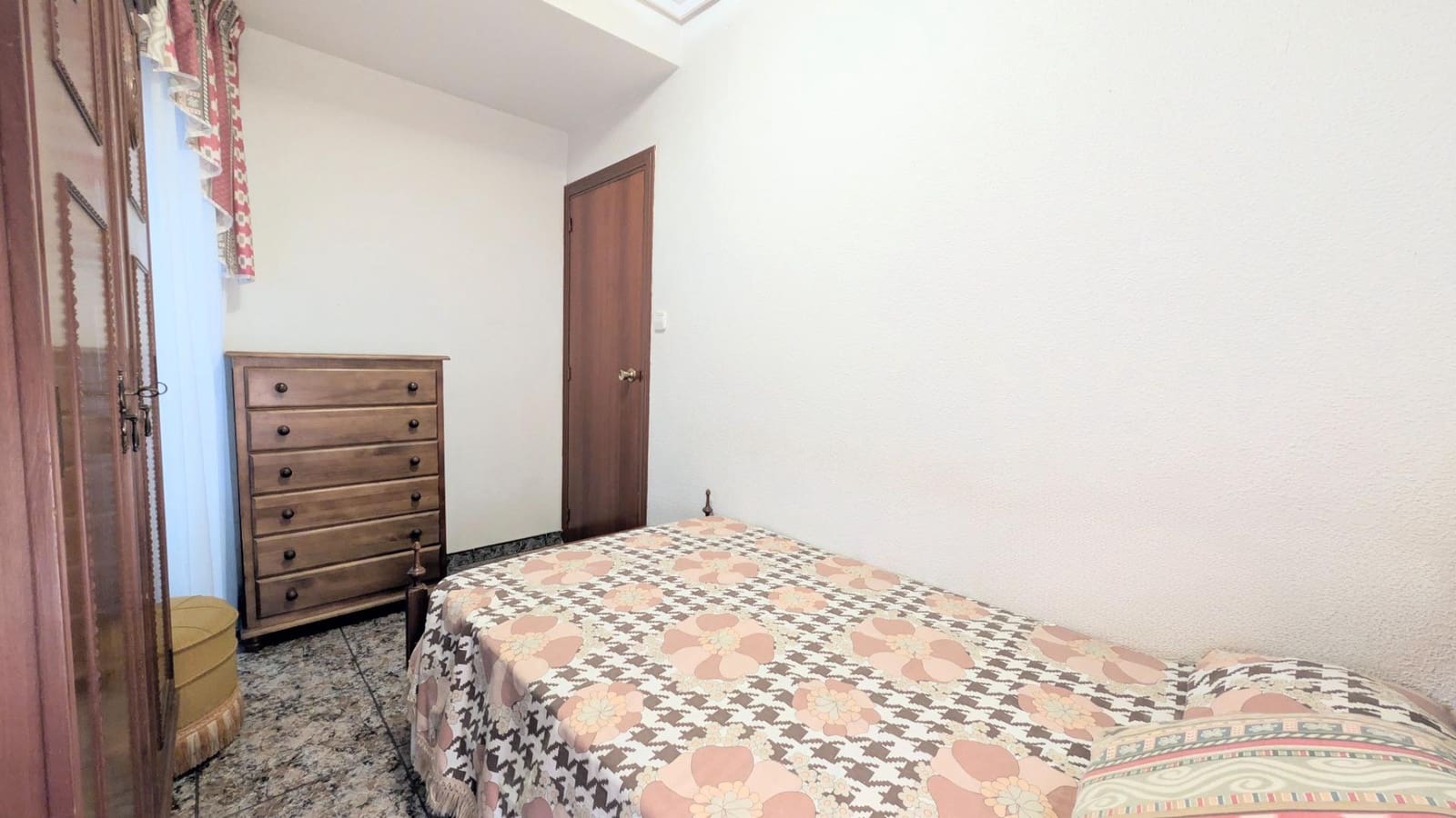 3 bedroom Flat for sale in Elche / Elx - € 139,000 (Ref: 9437596)