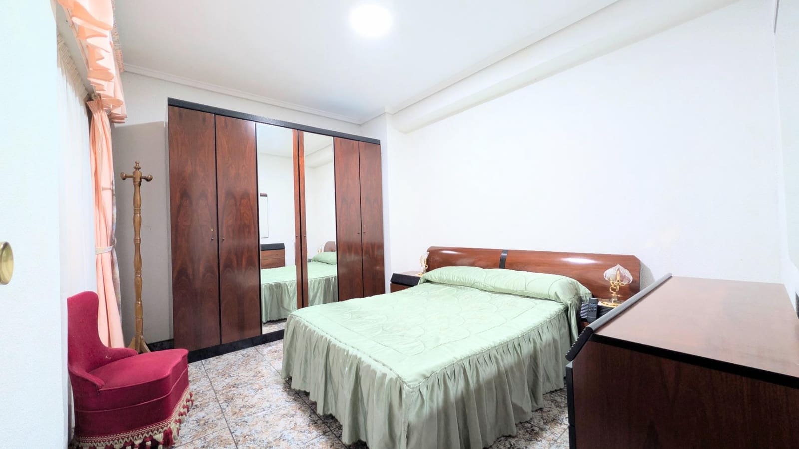 3 bedroom Flat for sale in Elche / Elx - € 139,000 (Ref: 9437596)