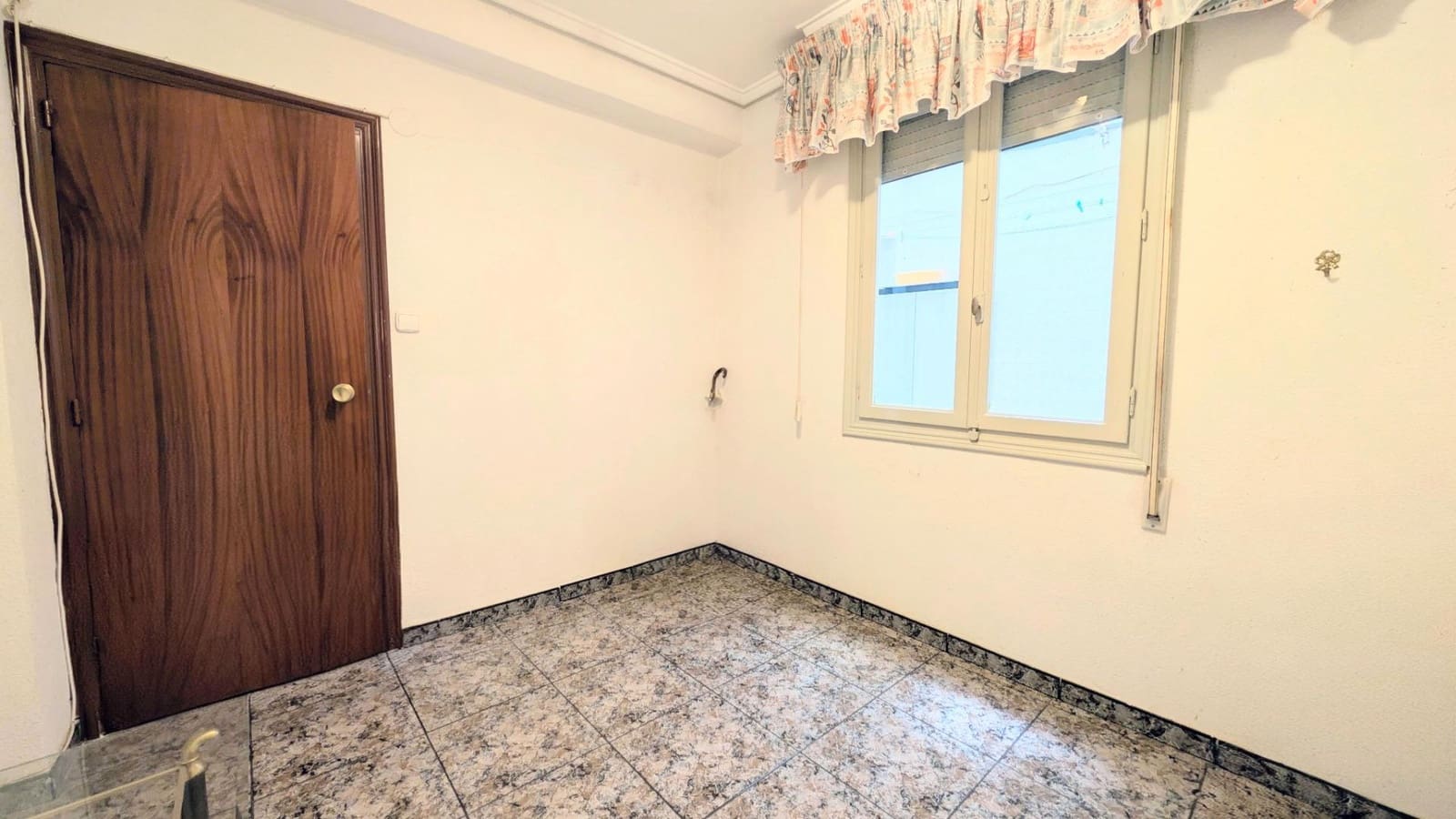 3 bedroom Flat for sale in Elche / Elx - € 139,000 (Ref: 9437596)