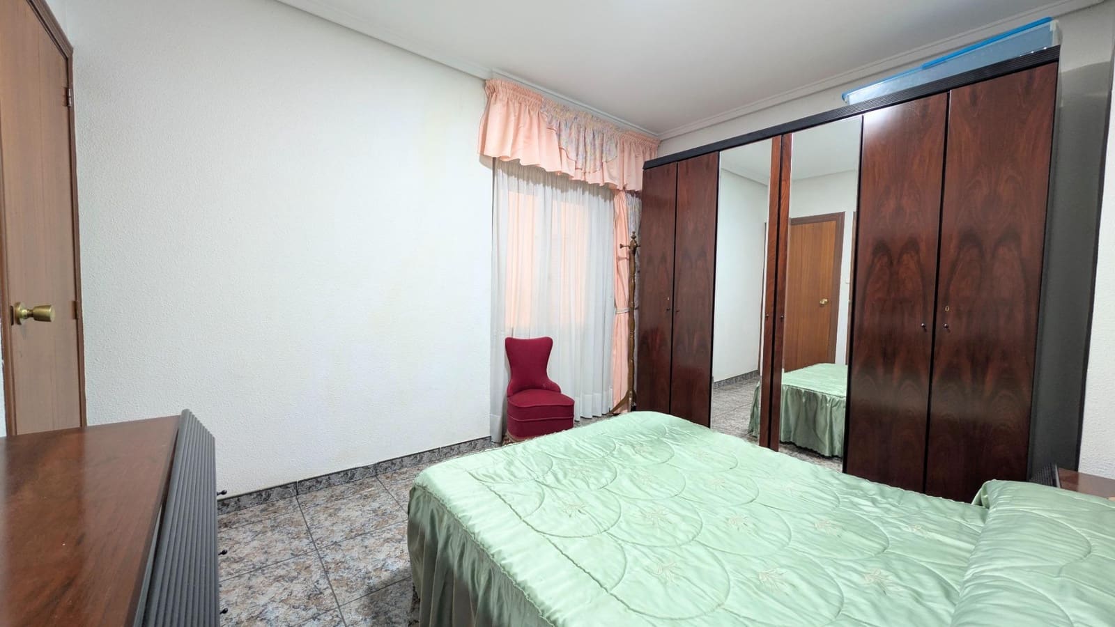 3 bedroom Flat for sale in Elche / Elx - € 139,000 (Ref: 9437596)