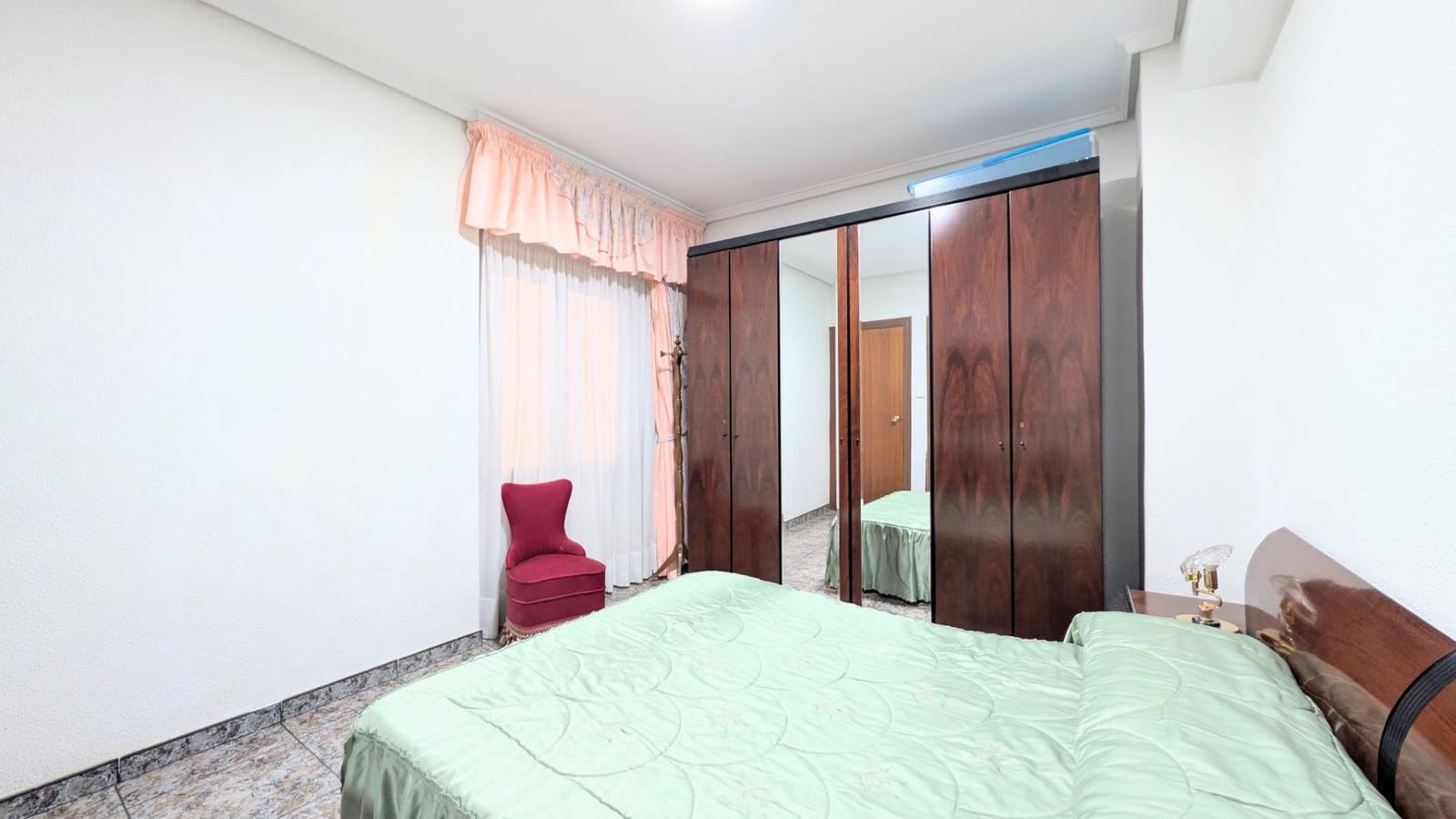 3 bedroom Flat for sale in Elche / Elx - € 139,000 (Ref: 9437596)