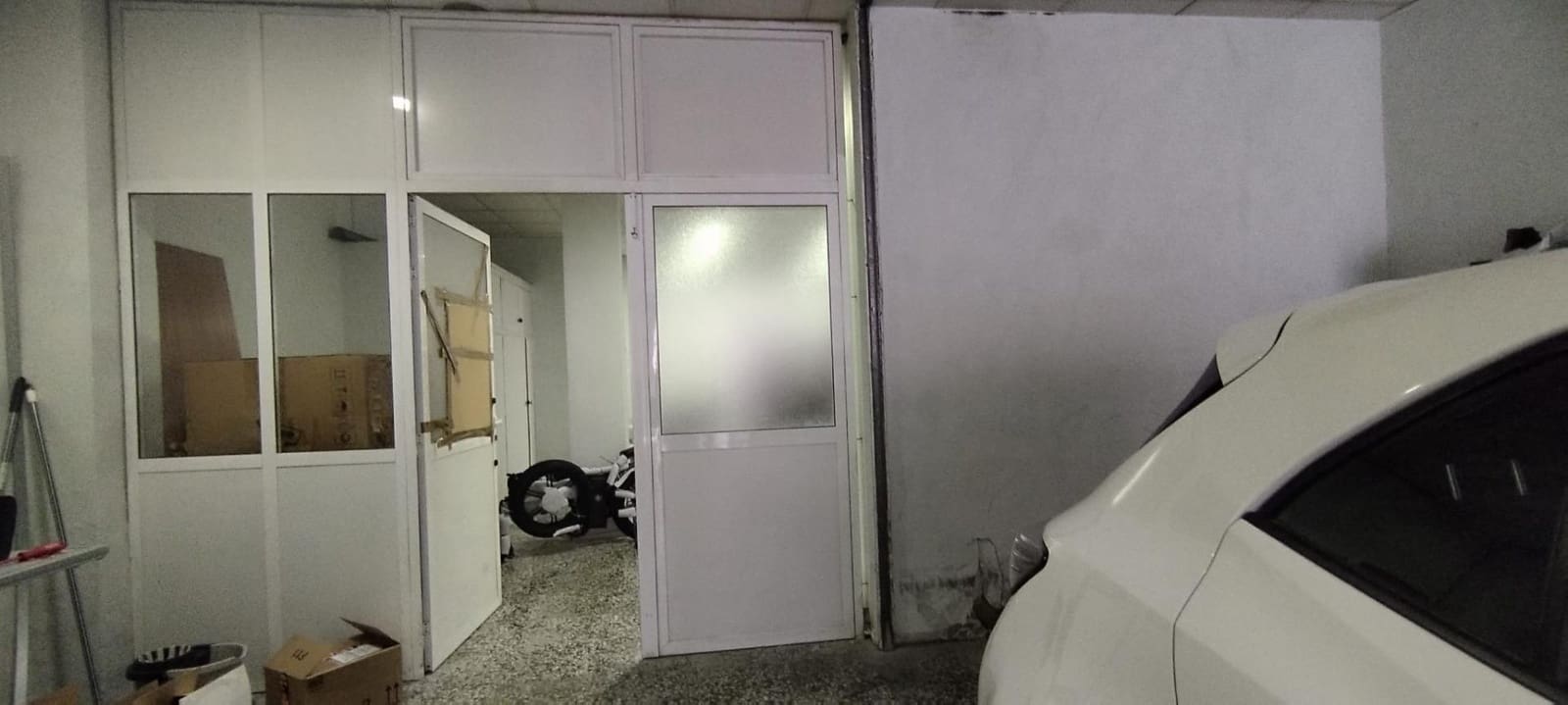 Erhverv til salg i Elche / Elx med garage - € 90.000 (Ref: 9437597)