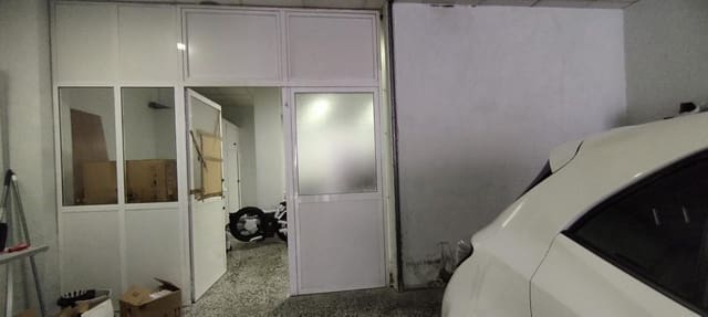 Erhverv til salg i Elche / Elx med garage - € 90.000 (Ref: 9437597)