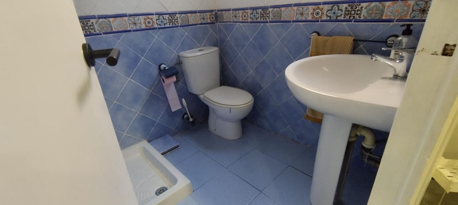 Erhverv til salg i Elche / Elx med garage - € 90.000 (Ref: 9437597)