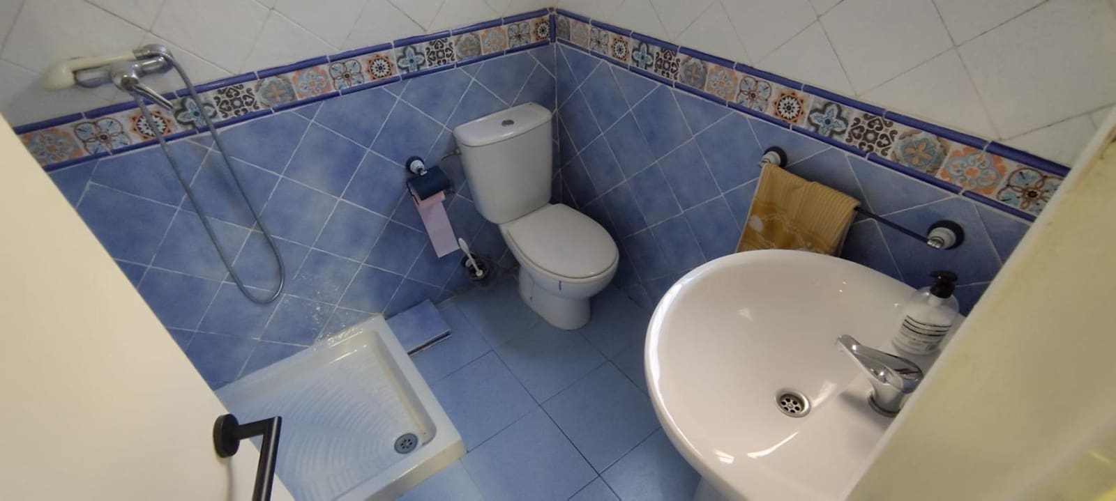 Erhverv til salg i Elche / Elx med garage - € 90.000 (Ref: 9437597)