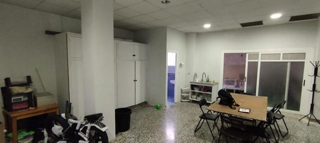 Erhverv til salg i Elche / Elx med garage - € 90.000 (Ref: 9437597)