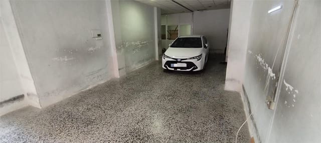 Erhverv til salg i Elche / Elx med garage - € 90.000 (Ref: 9437597)