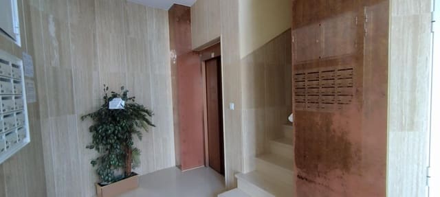 2 soveværelse Lejlighed til salg i La Marina, Elche / Elx - € 186.000 (Ref: 9437599)