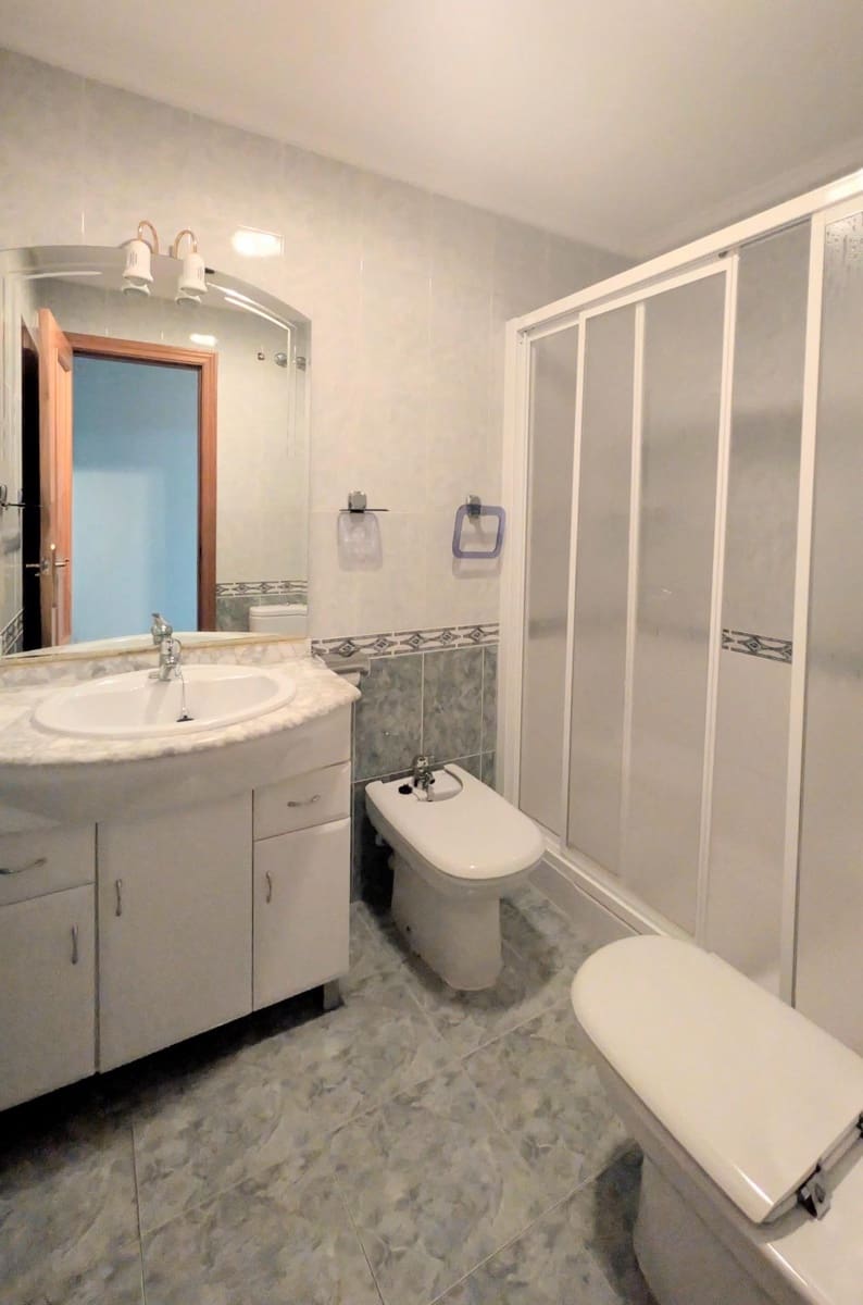 3 quarto Apartamento para venda em Elche / Elx - 187 000 € (Ref: 9441421)