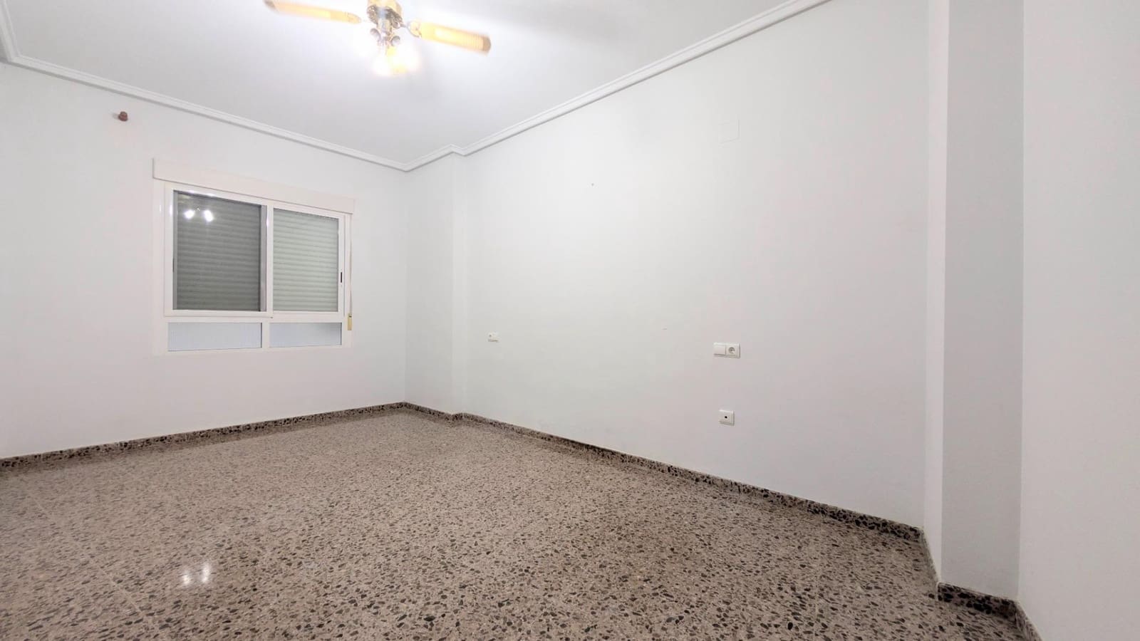 3 quarto Apartamento para venda em Elche / Elx - 187 000 € (Ref: 9441421)