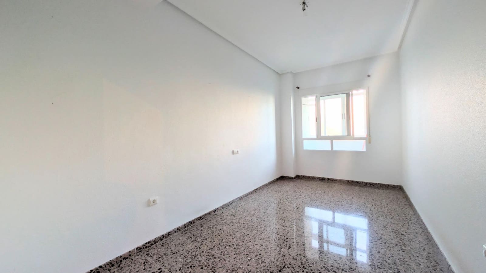 3 quarto Apartamento para venda em Elche / Elx - 187 000 € (Ref: 9441421)