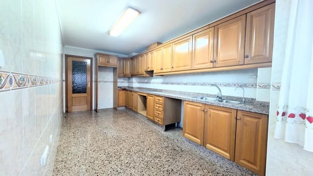 3 quarto Apartamento para venda em Elche / Elx - 187 000 € (Ref: 9441421)