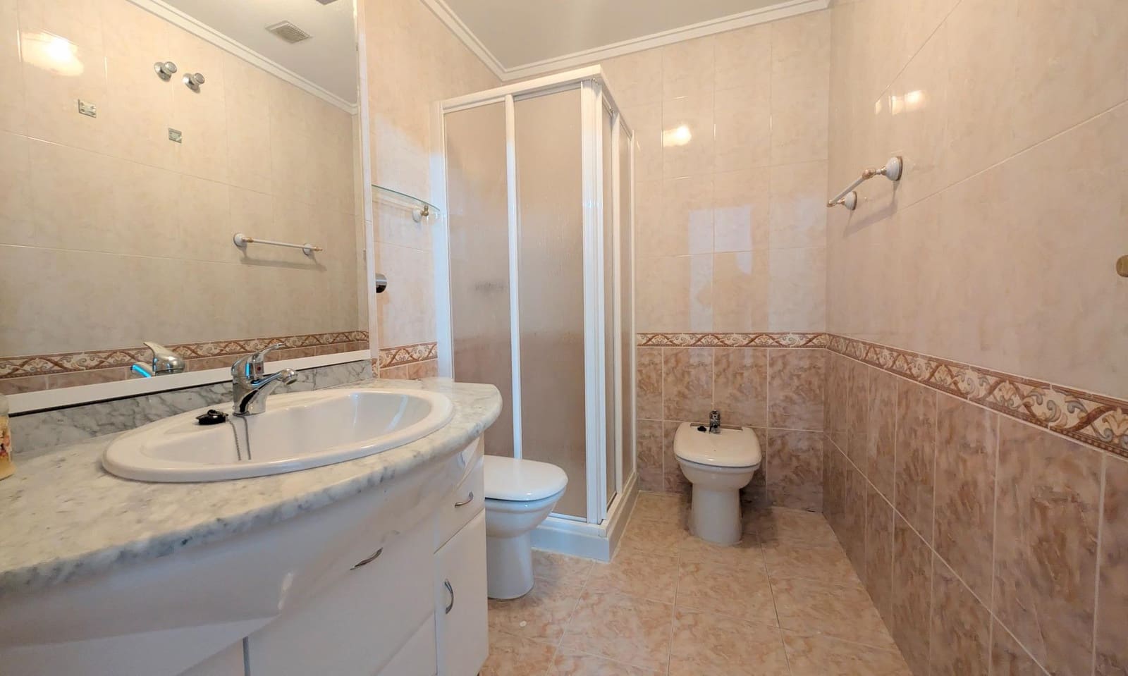 3 quarto Apartamento para venda em Elche / Elx - 187 000 € (Ref: 9441421)