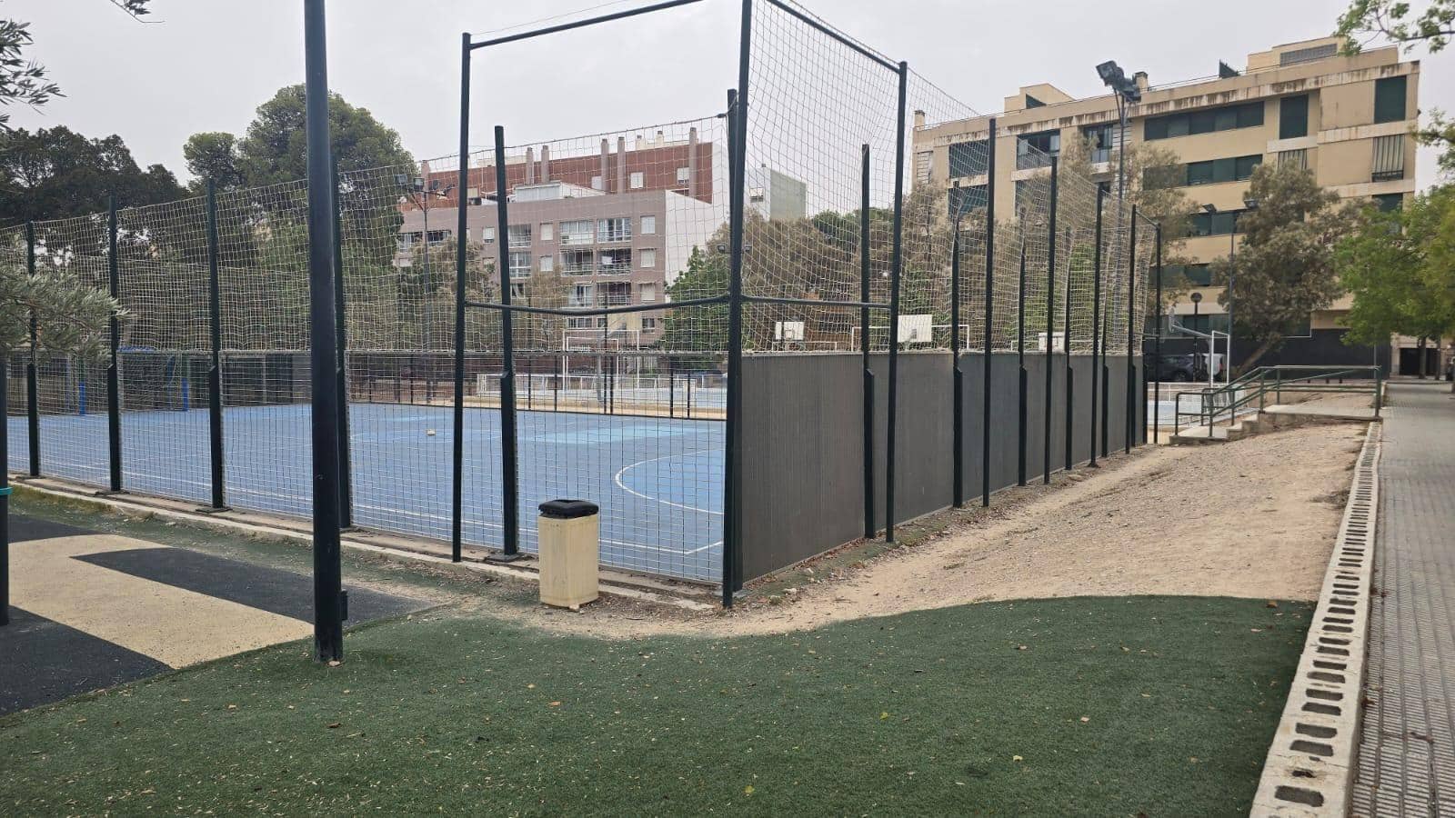 3 makuuhuone Asunto myytävänä paikassa San Juan de Alicante / Sant Joan d'Alacant mukana uima-altaan 
autotalli - 249 900 € (Ref: 9441846)