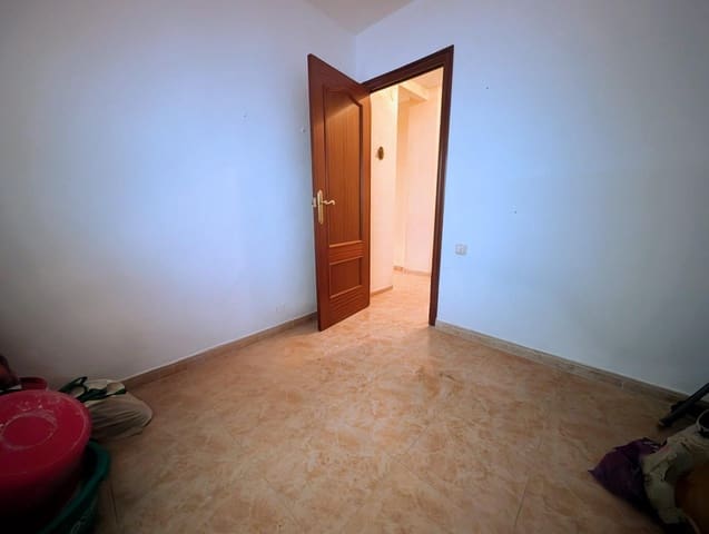 3 bedroom Flat for sale in Los Ángeles, Alicante / Alacant city - € 165,000 (Ref: 9446610)