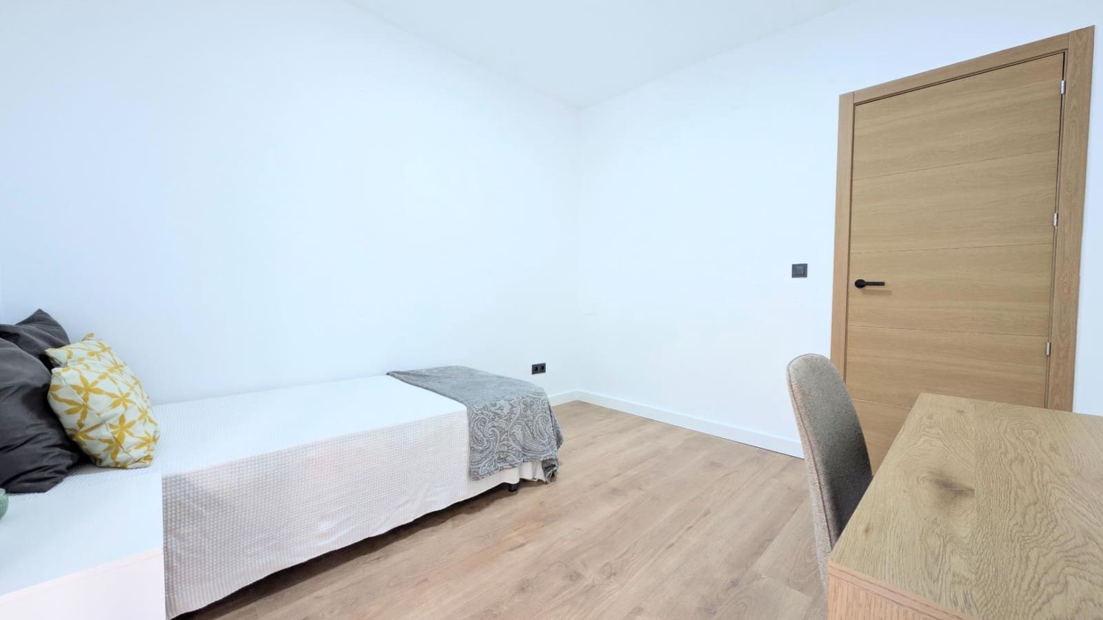 3 makuuhuone Asunto myytävänä paikassa Elche / Elx - 179 000 € (Ref: 9456488)