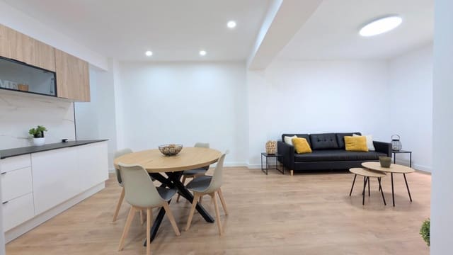 3 makuuhuone Asunto myytävänä paikassa Elche / Elx - 179 000 € (Ref: 9456488)