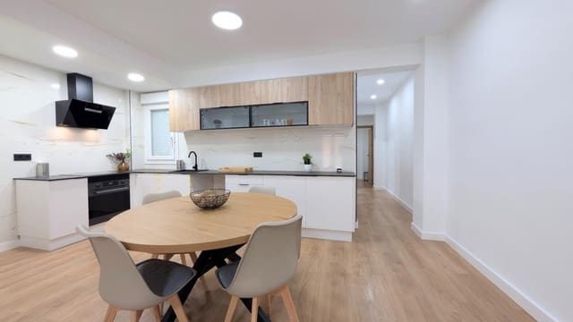 3 makuuhuone Asunto myytävänä paikassa Elche / Elx - 179 000 € (Ref: 9456488)