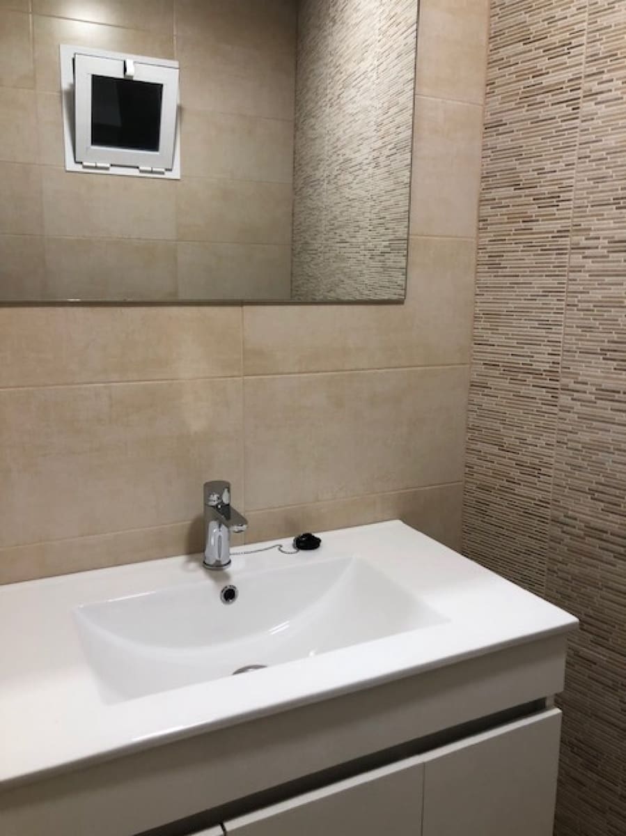 Appartement de 3 chambres à louer à Elche / Elx avec garage - 850 € (Ref: 9456489)