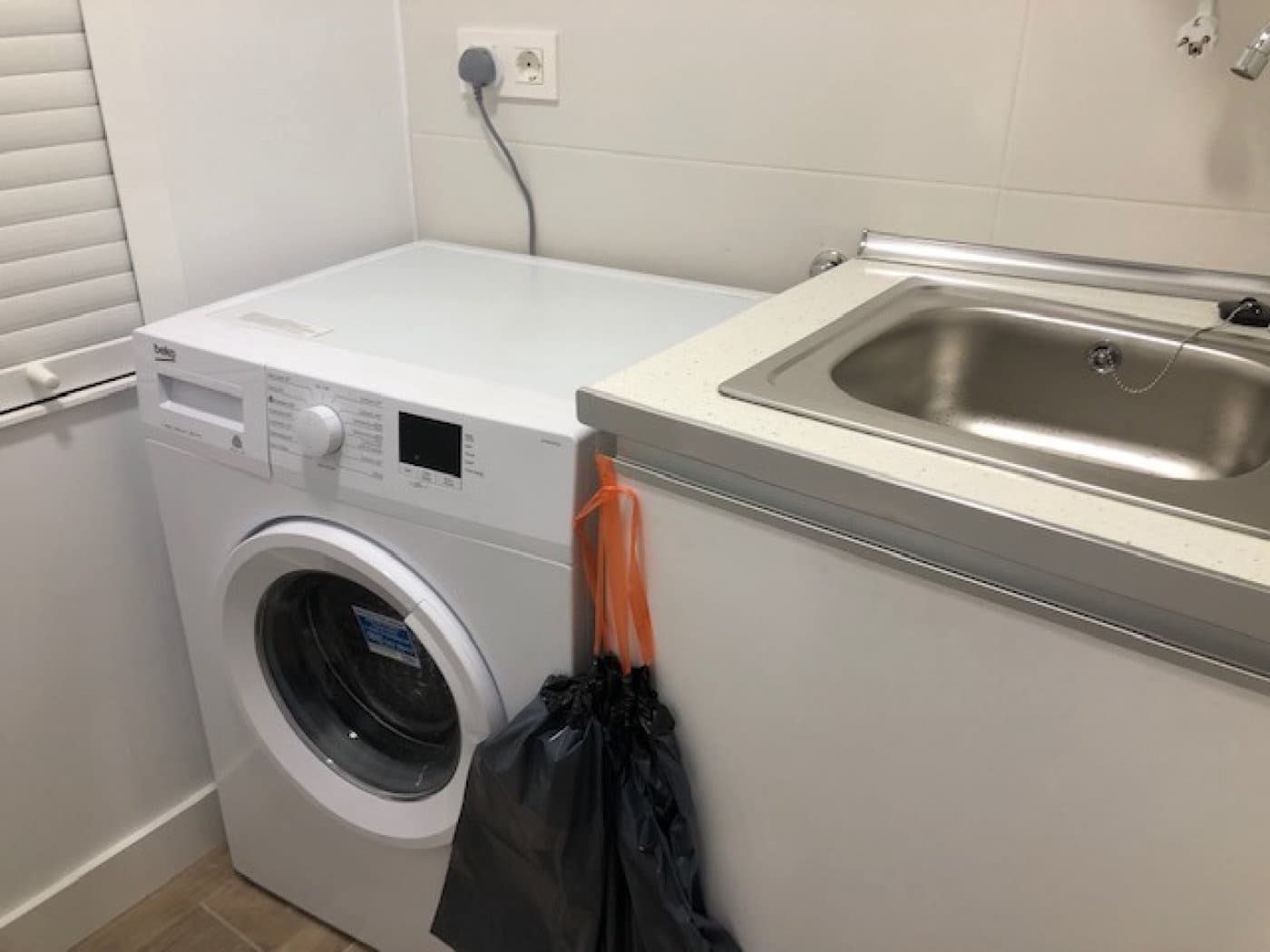 Appartement de 3 chambres à louer à Elche / Elx avec garage - 850 € (Ref: 9456489)