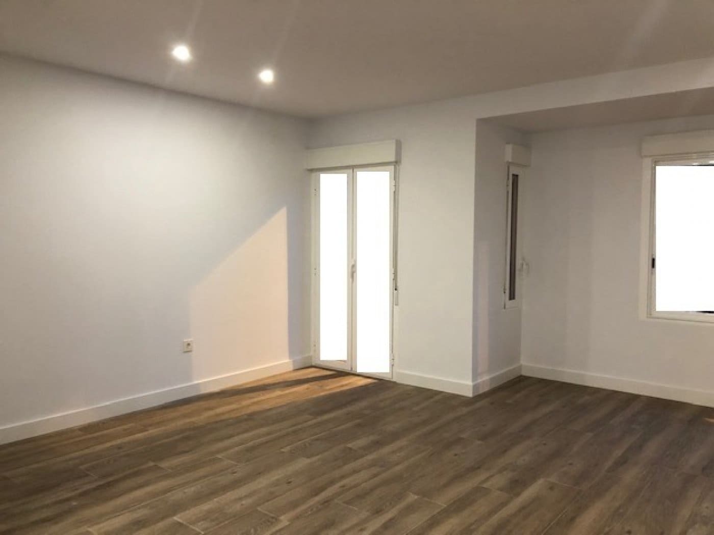 Appartement de 3 chambres à louer à Elche / Elx avec garage - 850 € (Ref: 9456489)