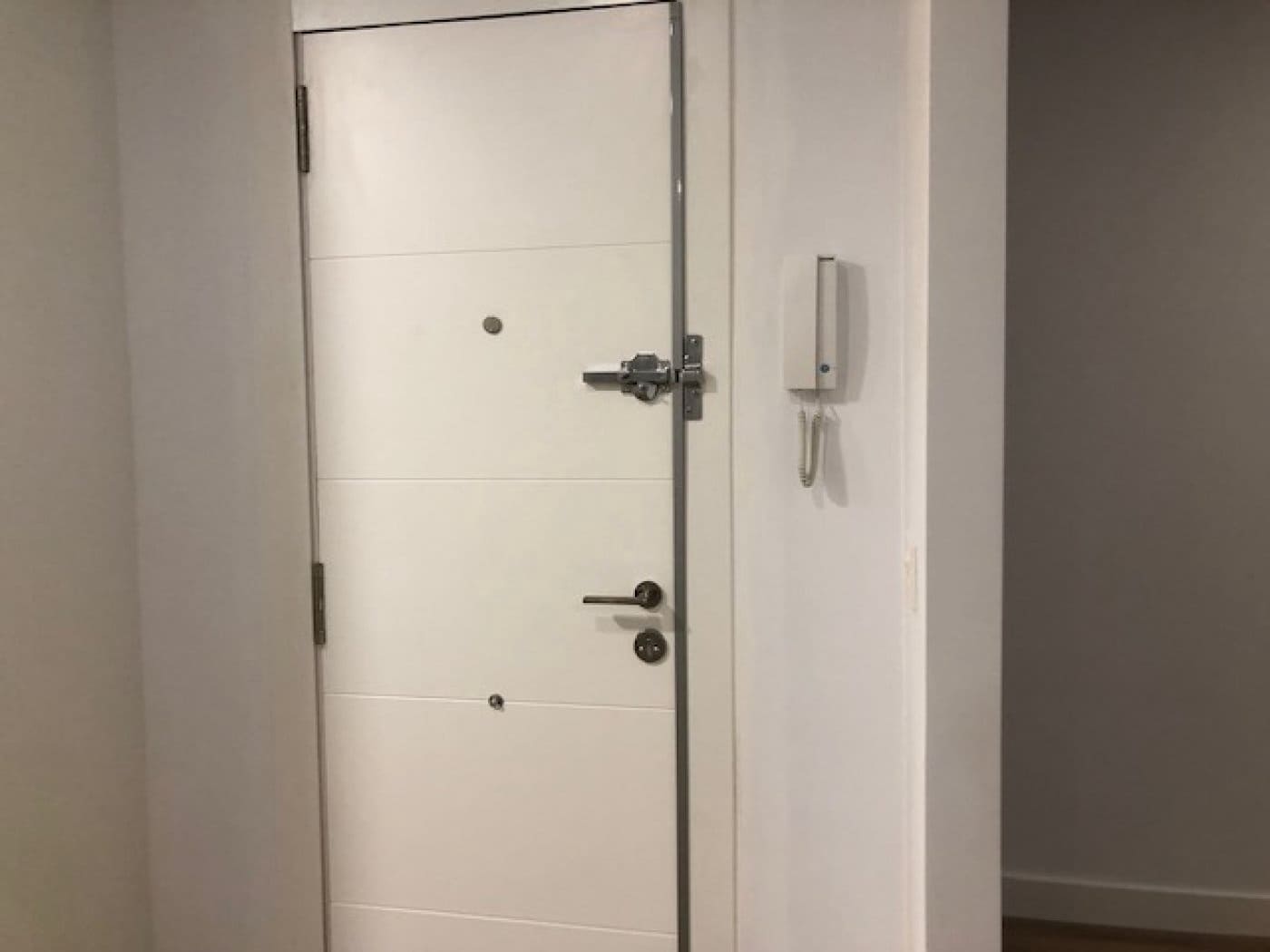 Appartement de 3 chambres à louer à Elche / Elx avec garage - 850 € (Ref: 9456489)