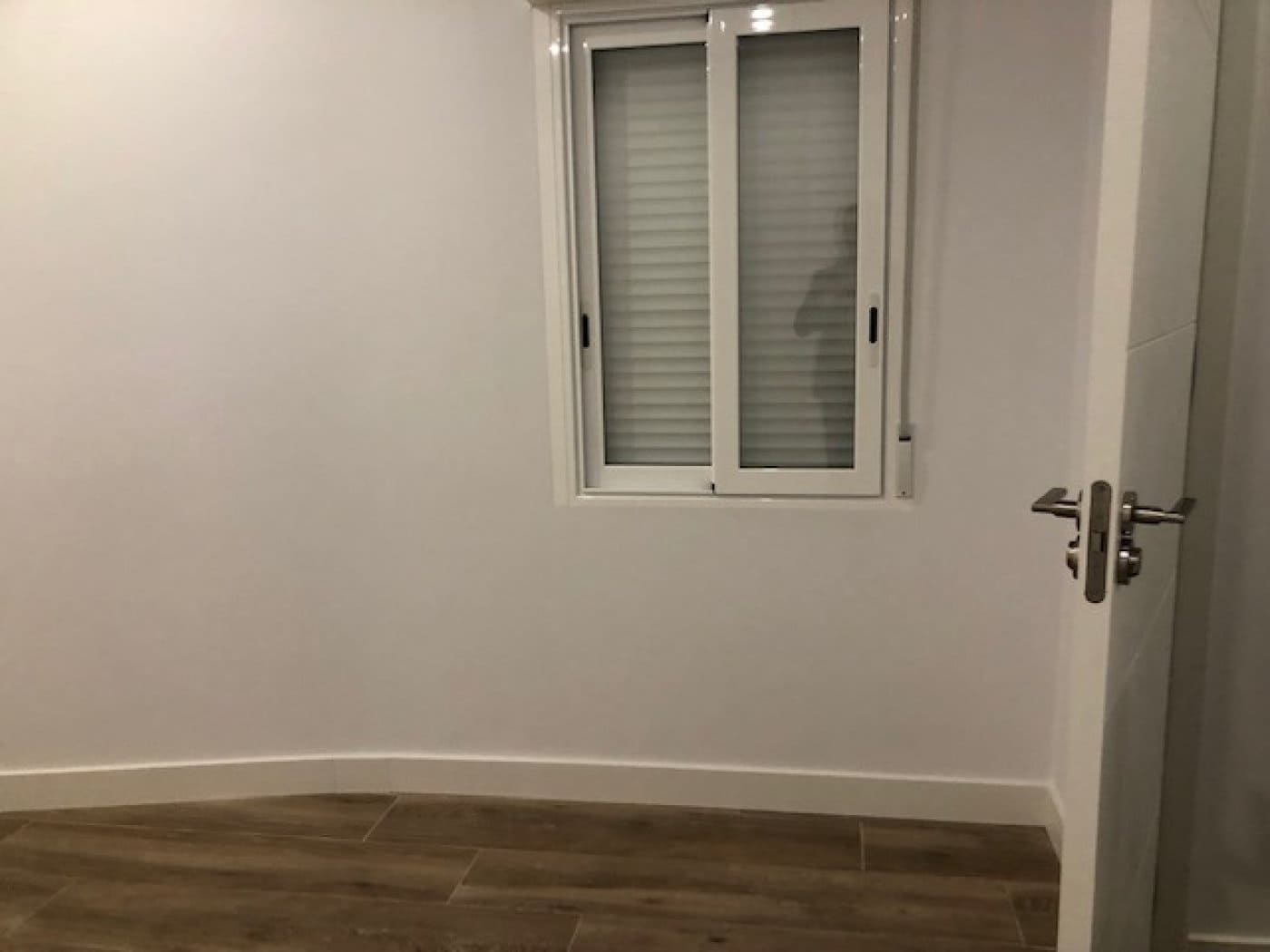 Appartement de 3 chambres à louer à Elche / Elx avec garage - 850 € (Ref: 9456489)