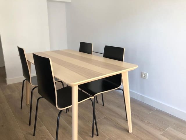 3 makuuhuone Asunto vuokrattavana paikassa Centro, Elche / Elx mukana 
autotalli - 850 € (Ref: 9456489)