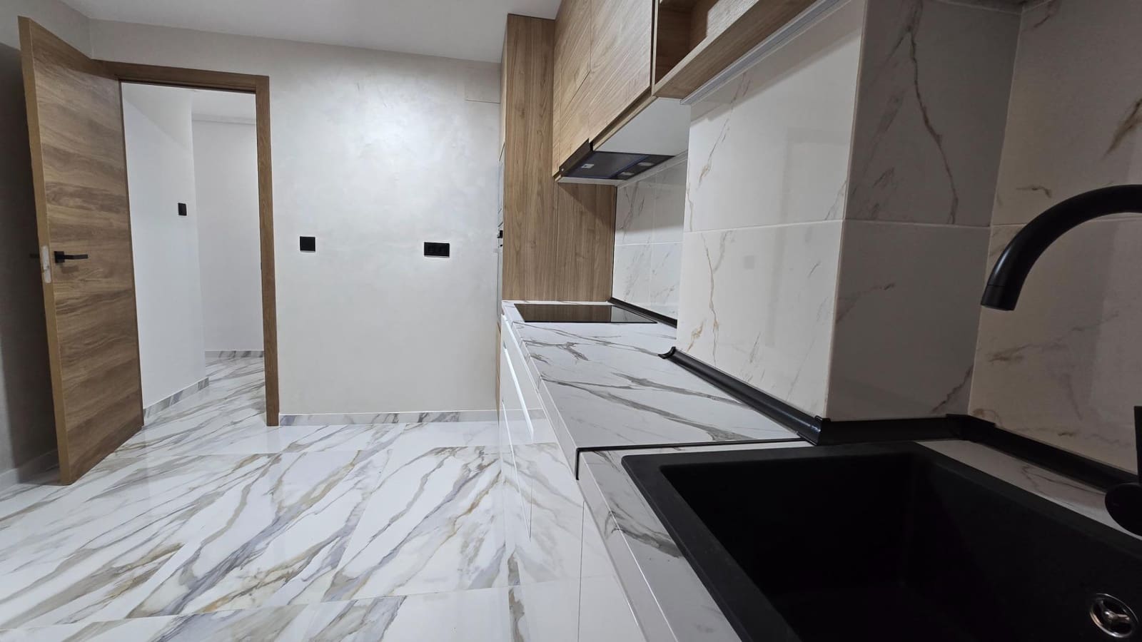 Piso de 2 habitaciones en Elche / Elx en venta - 160.000 € (Ref: 9465673)