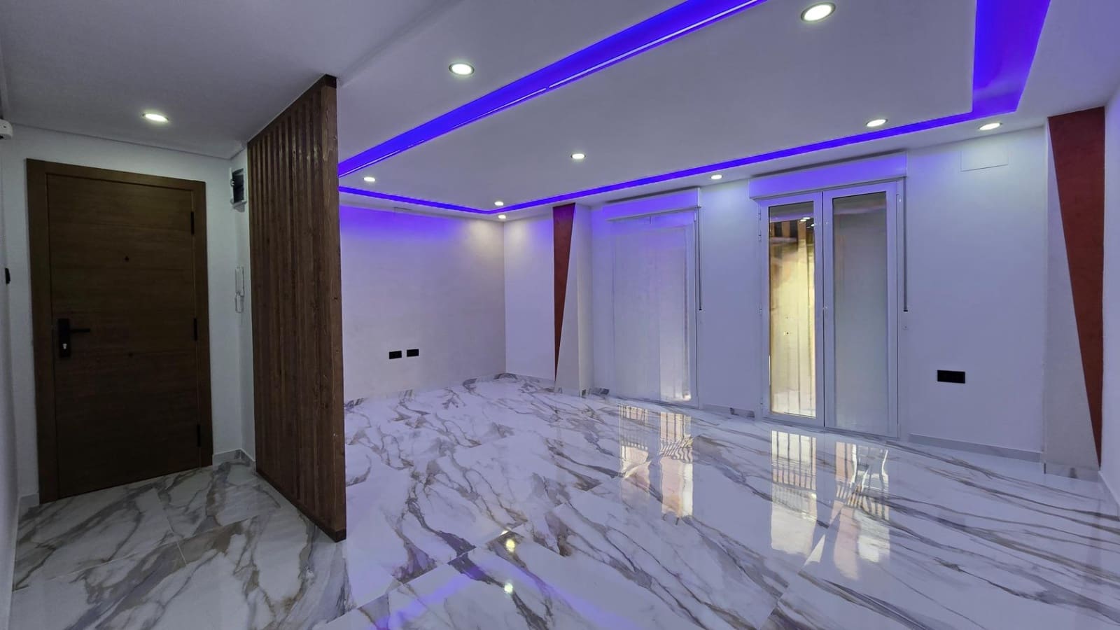 Piso de 2 habitaciones en Elche / Elx en venta - 160.000 € (Ref: 9465673)