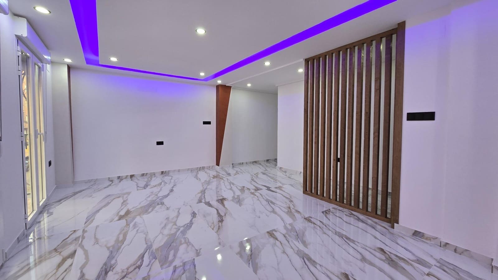 Piso de 2 habitaciones en Elche / Elx en venta - 160.000 € (Ref: 9465673)