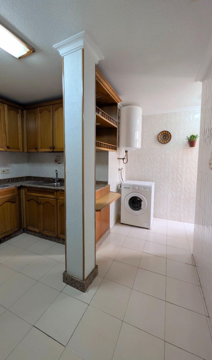 Piso de 2 habitaciones en Elche / Elx en venta - 115.000 € (Ref: 9465674)