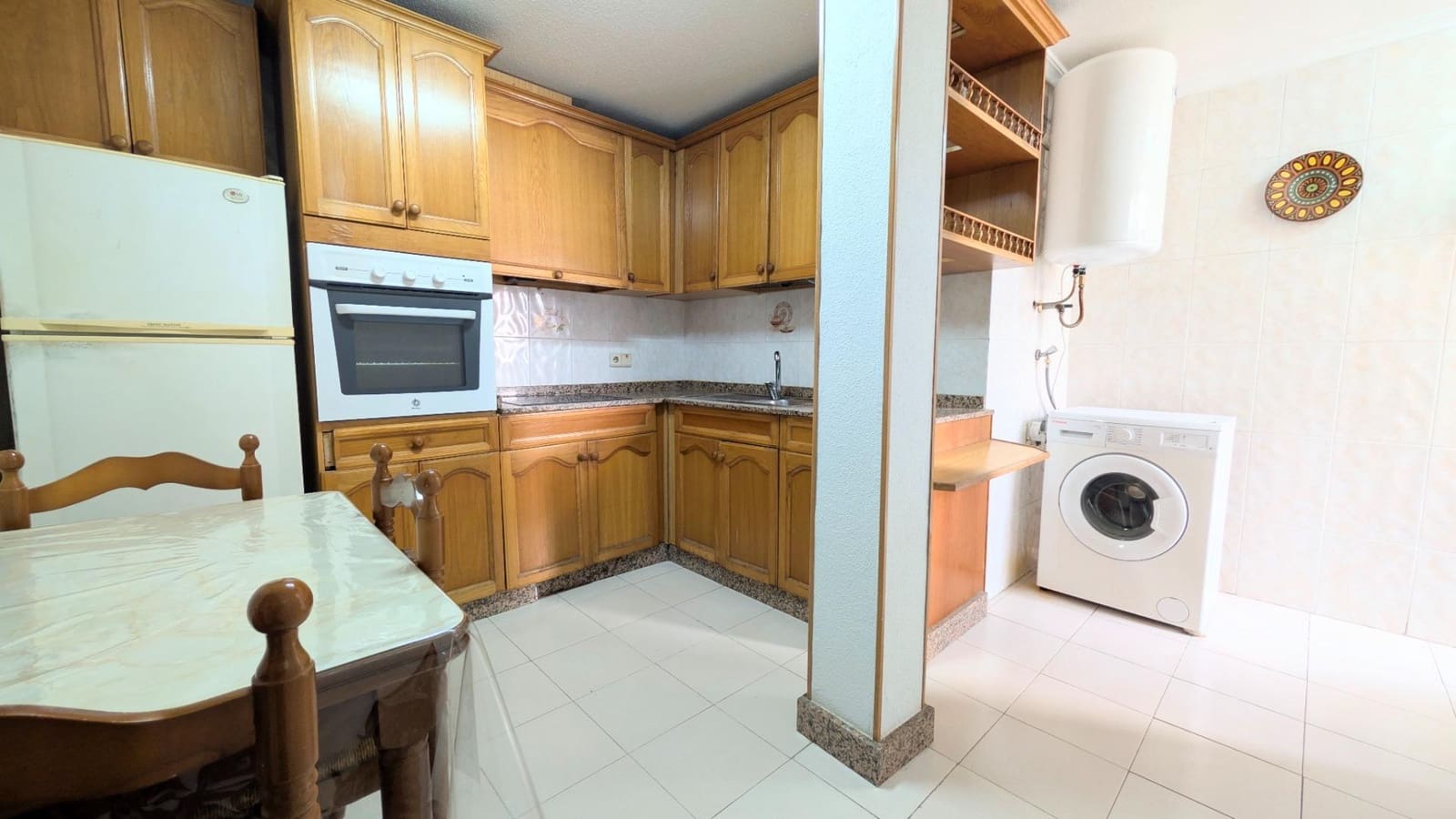 Piso de 2 habitaciones en Elche / Elx en venta - 115.000 € (Ref: 9465674)