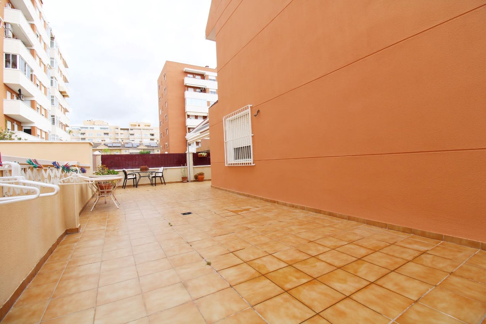 4 Zimmer Bungalow zu verkaufen in Elche / Elx mit Pool Garage - 413.000 € (Ref: 9470585)