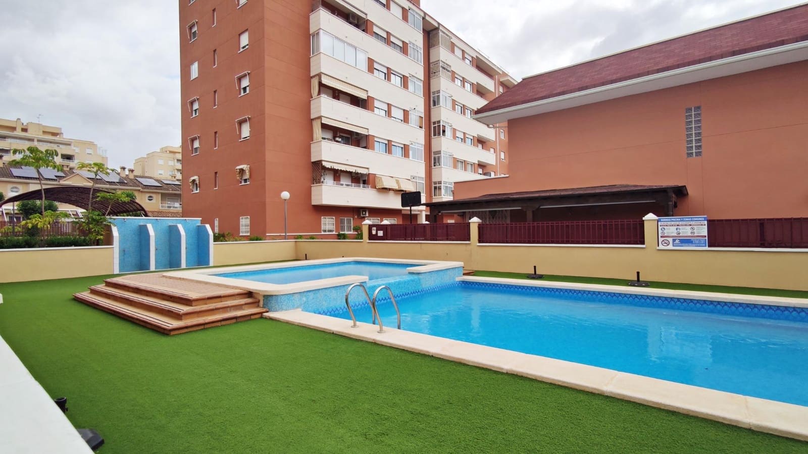 4 Zimmer Bungalow zu verkaufen in Elche / Elx mit Pool Garage - 413.000 € (Ref: 9470585)