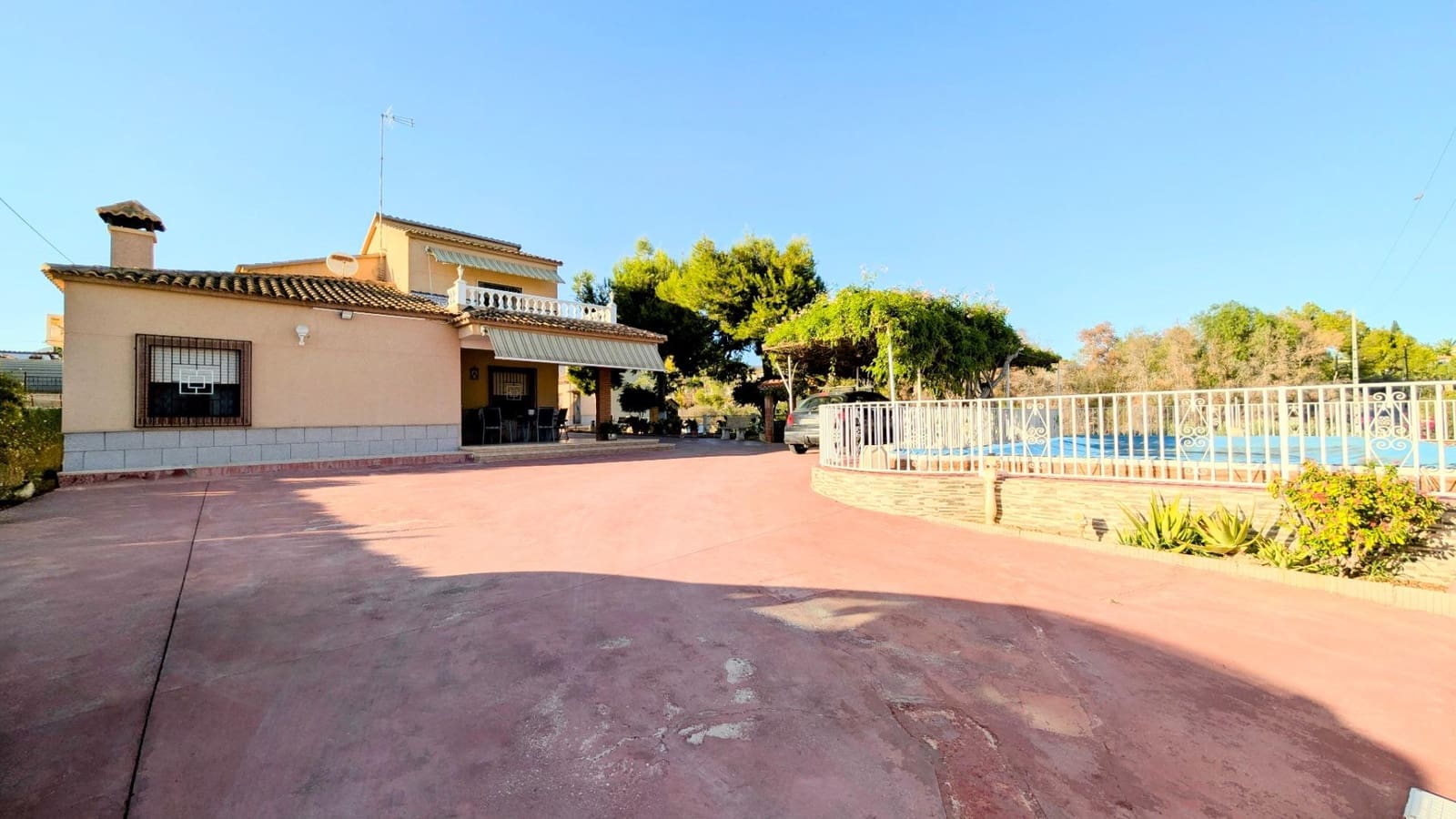 5 quarto Moradia para venda em Albatera com piscina garagem - 299 000 € (Ref: 9470965)