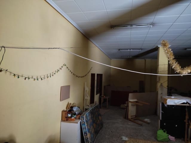 Commerciale in vendita in Elda - 79.000 € (Rif: 9482124)