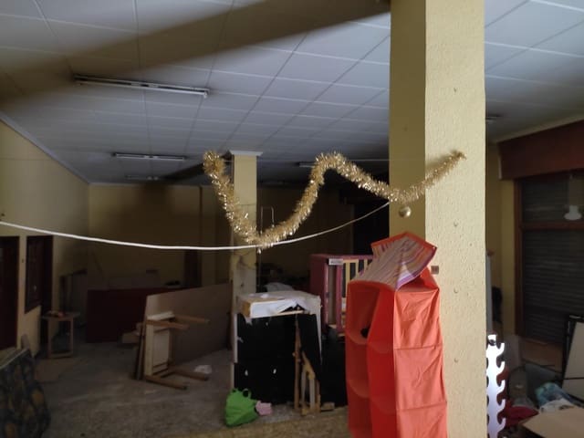 Commerciale in vendita in Elda - 79.000 € (Rif: 9482124)