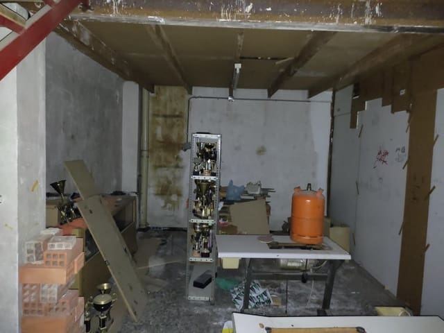 Commerciale in vendita in Elda - 79.000 € (Rif: 9482124)