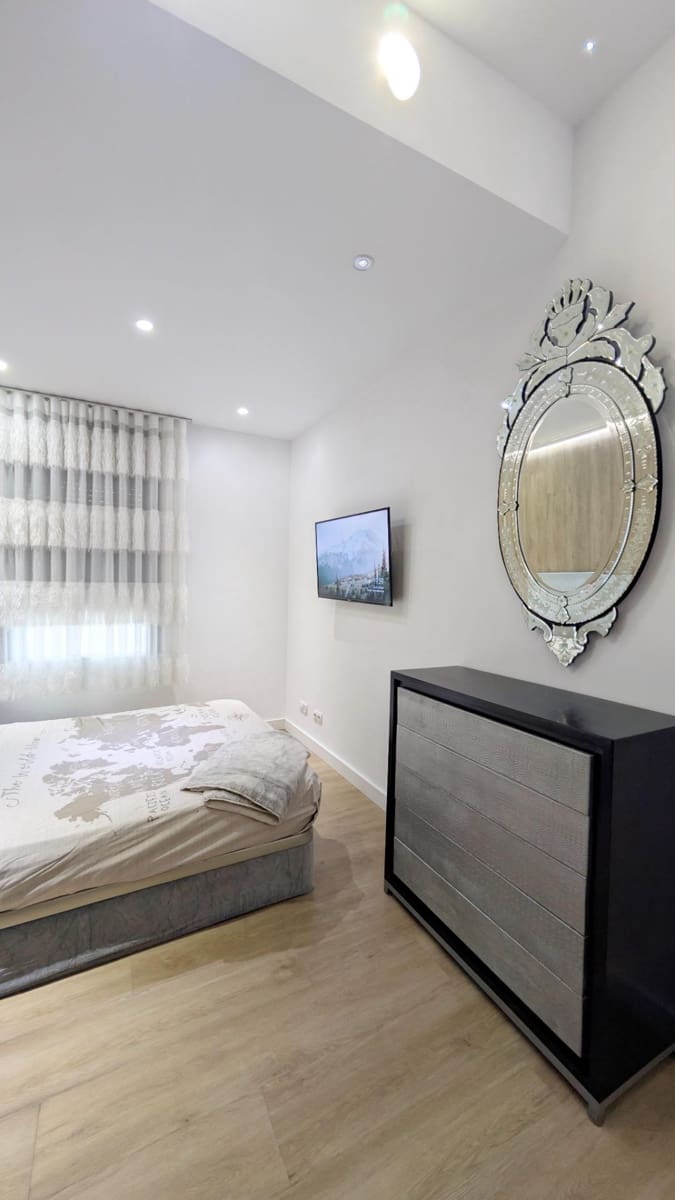 3 bedroom Apartment for sale in Elche / Elx - € 208,000 (Ref: 9486479)