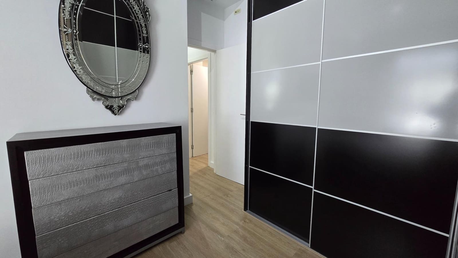 3 bedroom Apartment for sale in Elche / Elx - € 208,000 (Ref: 9486479)