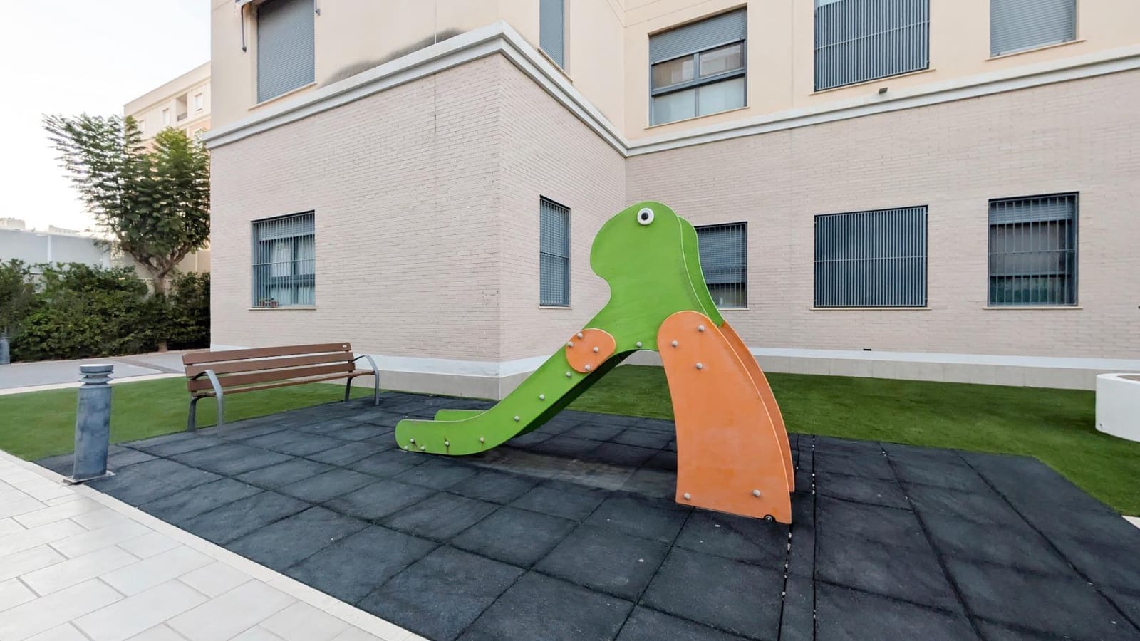 3 bedroom Apartment for sale in Elche / Elx - € 208,000 (Ref: 9486479)