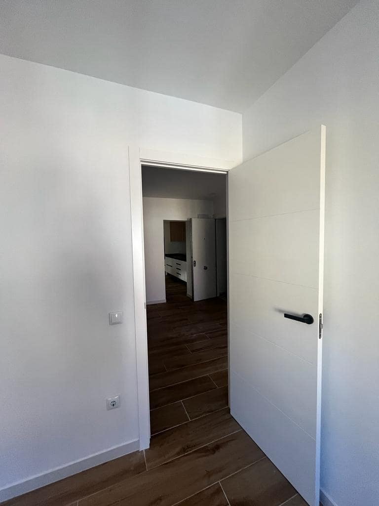 2 bedroom Flat for sale in Elche / Elx - € 104,995 (Ref: 9491618)