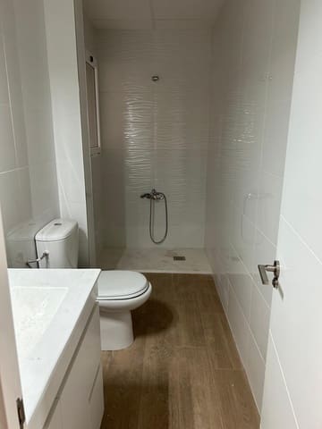 3 makuuhuone Asunto myytävänä paikassa Elche / Elx - 120 000 € (Ref: 9496367)