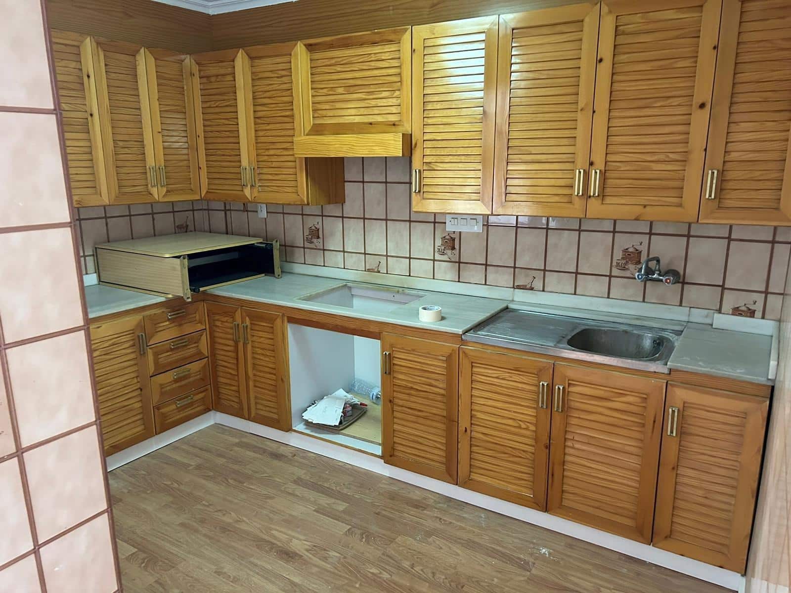 3 bedroom Flat for sale in Elche / Elx - € 120,000 (Ref: 9496367)