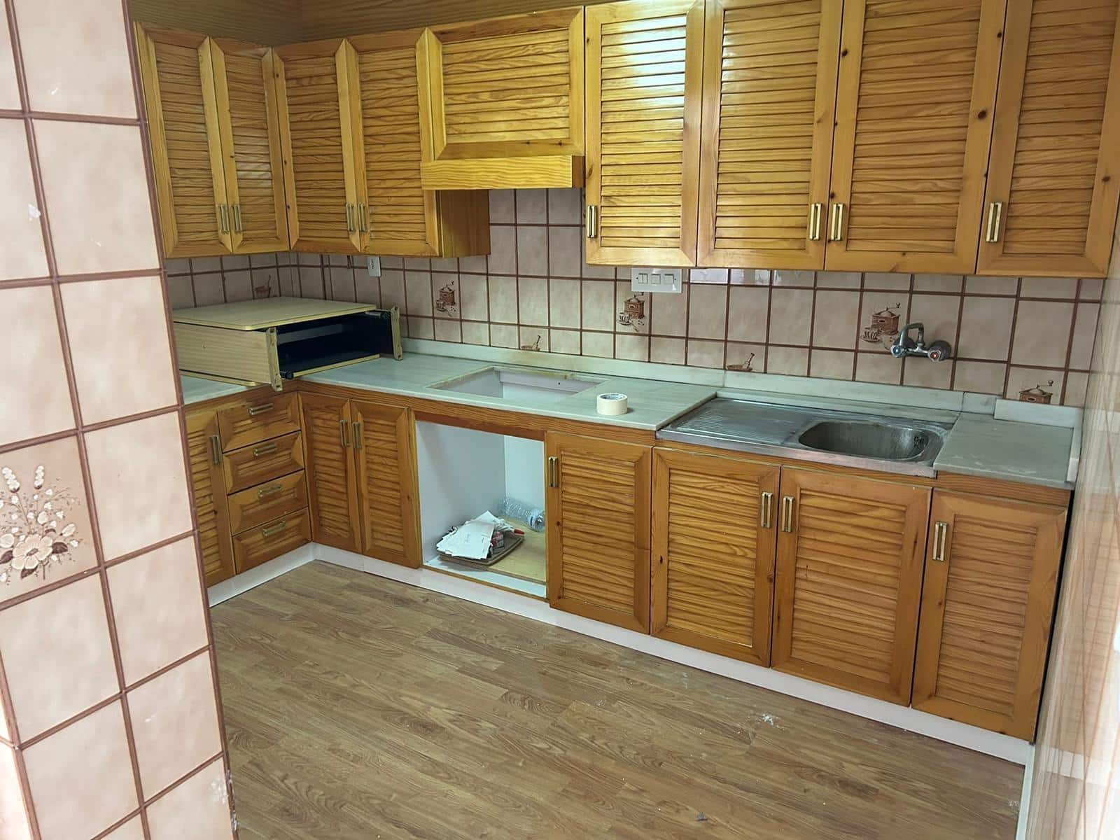 3 bedroom Flat for sale in Elche / Elx - € 120,000 (Ref: 9496367)