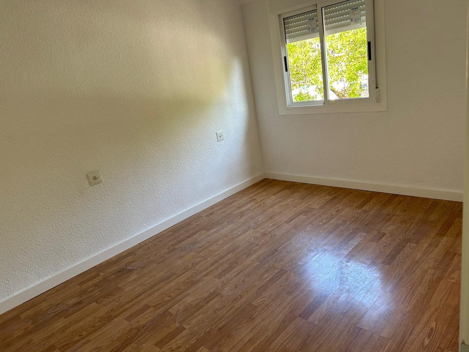 3 bedroom Flat for sale in Elche / Elx - € 120,000 (Ref: 9496367)