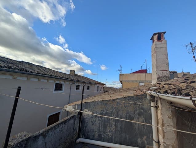 4 soveværelse Byhus til salg i Biar - € 35.000 (Ref: 9496368)